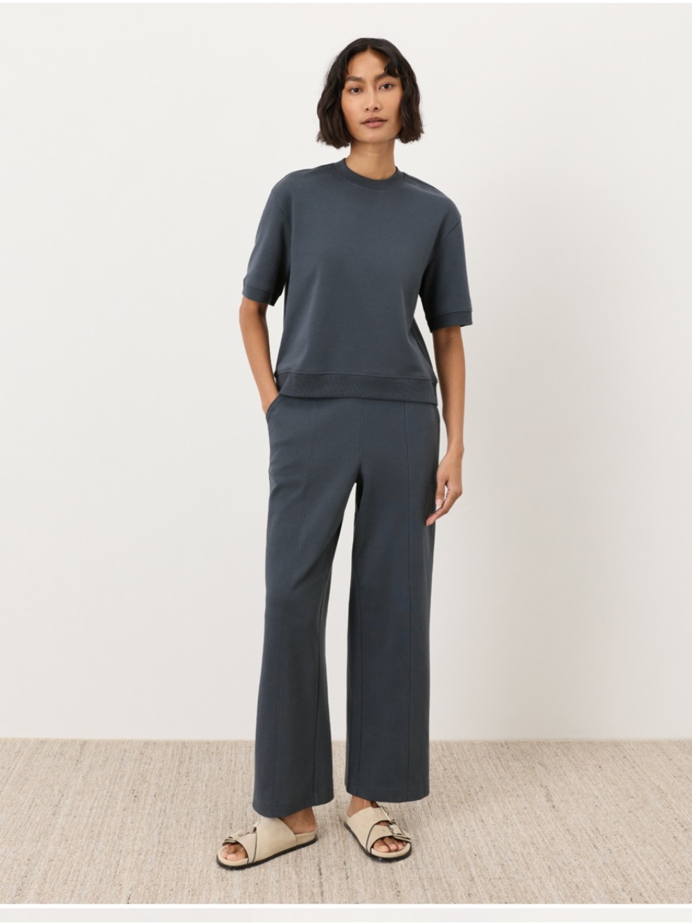 Pact airplane top and bottoms matching set